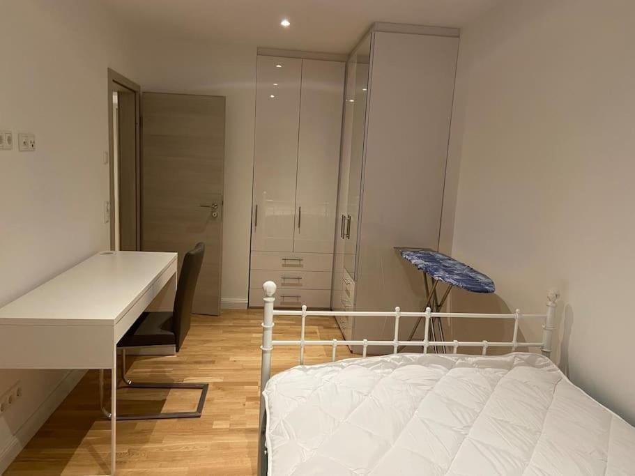 Luxury Apartment With Air Conditioning & Jaccuzzi Near Frankfurt Wiesbaden Hofheim am Taunus Εξωτερικό φωτογραφία